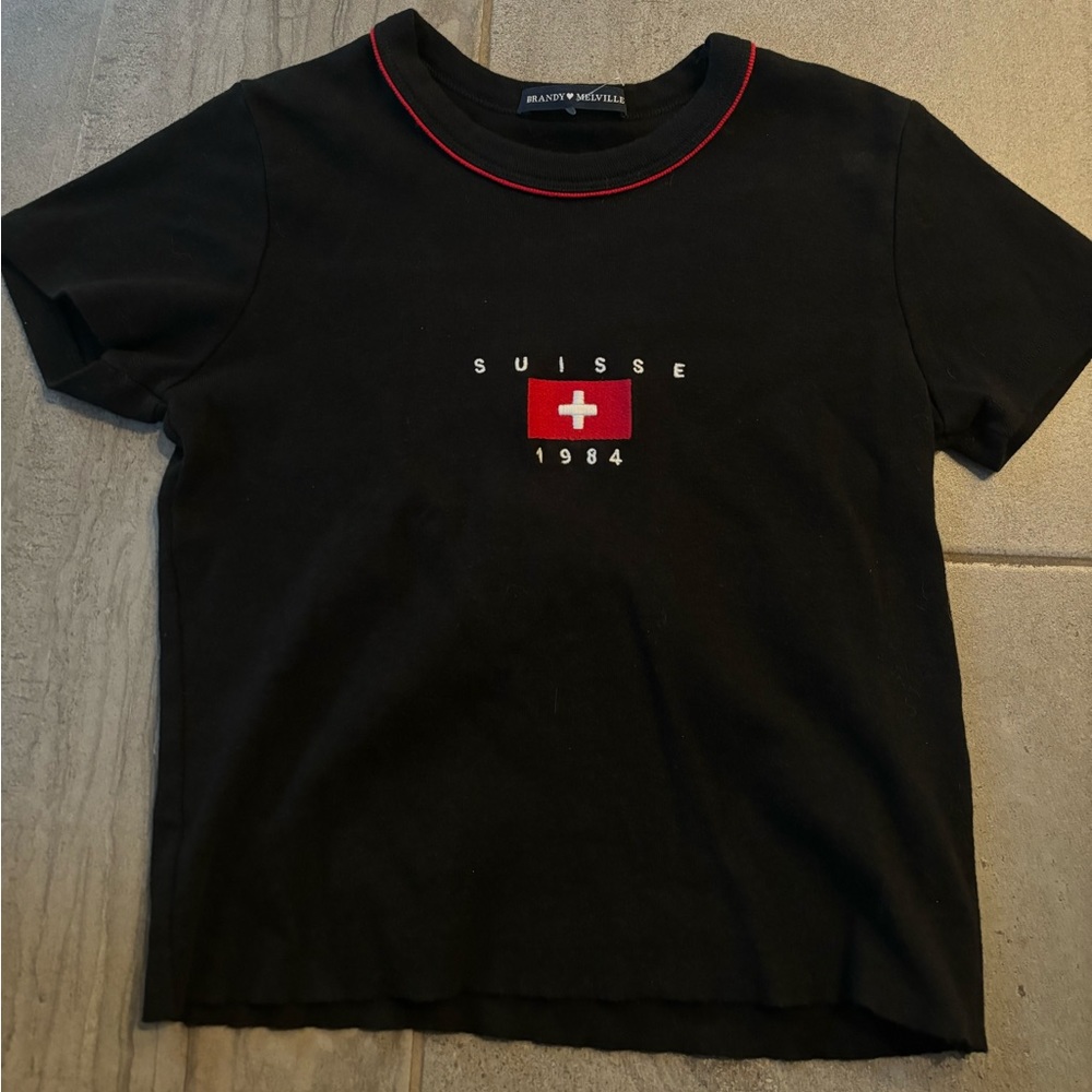 BRANDY MELVILLE SUISSE 1984 BABY TEE